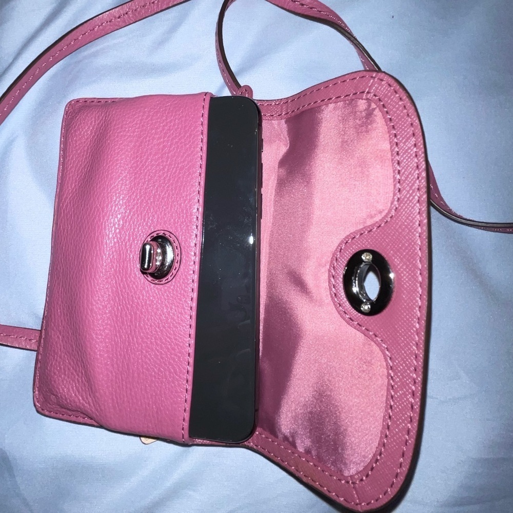 Coach medium-plum purple wallet crossbody - Picture 3 of 7